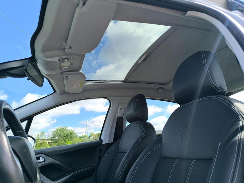 Peugeot 208 Griffe A - foto 7