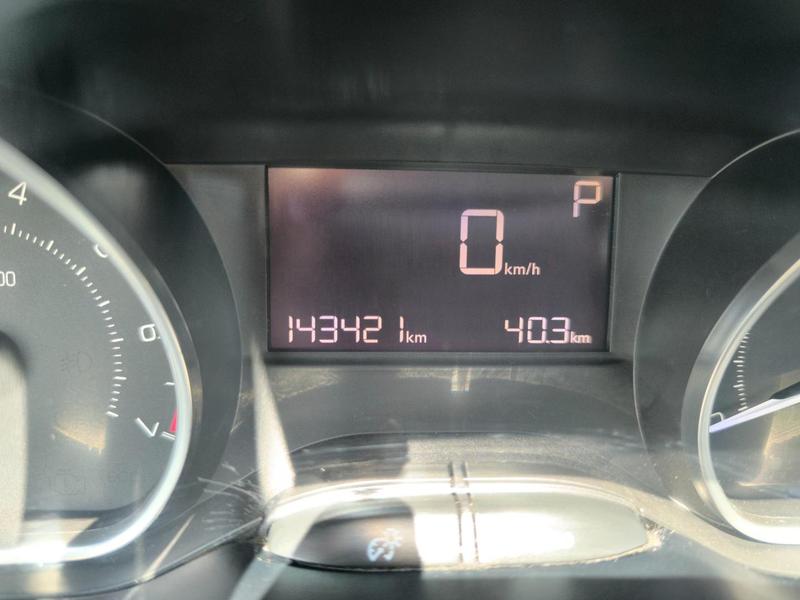 Peugeot 208 Griffe A - foto 14