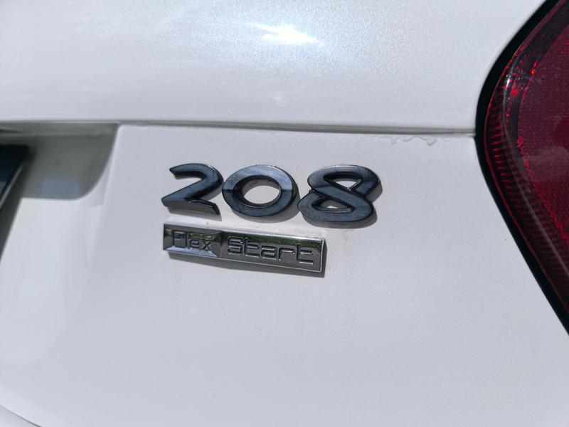 Peugeot 208 Griffe A - foto 17