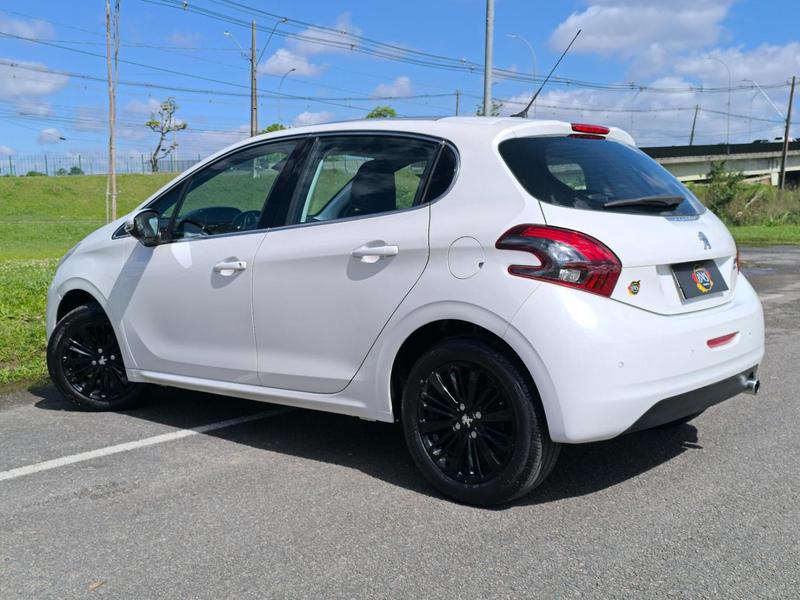 Peugeot 208 Griffe A - foto 4