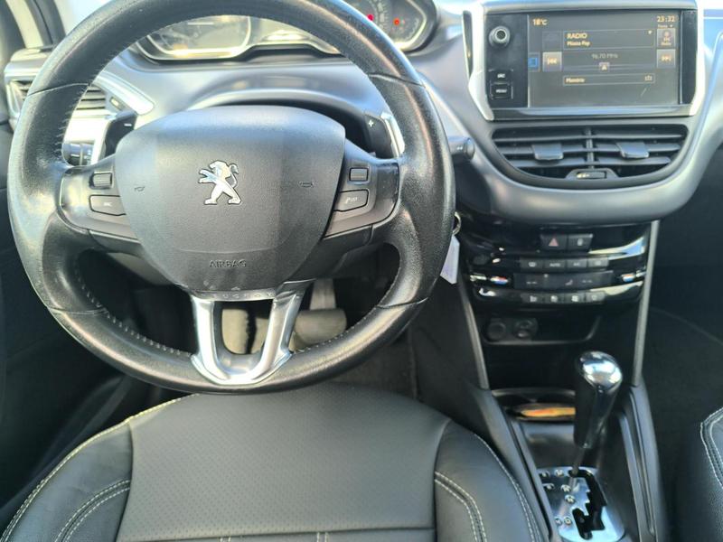 Peugeot 208 Griffe A - foto 12