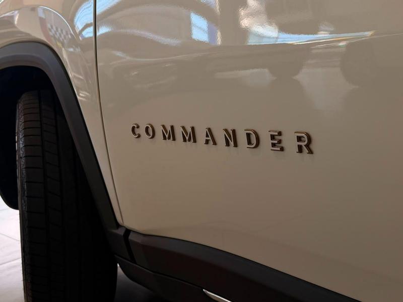 Jeep Commander Lim T - foto 6