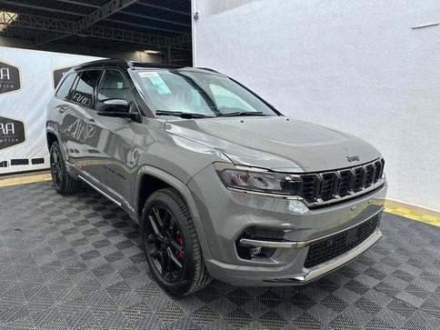 JEEP COMMANDER BLACK HAWK