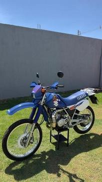 YAMAHA DT 200