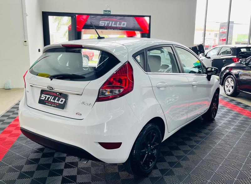 Ford Fiesta Se Ha - foto 8