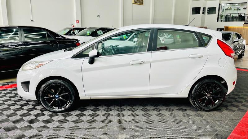 Ford Fiesta Se Ha - foto 6