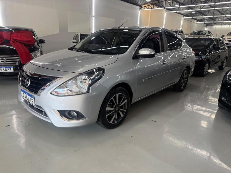 Nissan Versa 16sl CVT - foto 3