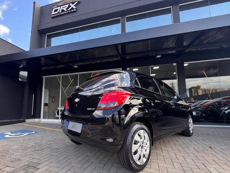 Chevrolet Onix 14mt LT - foto 7