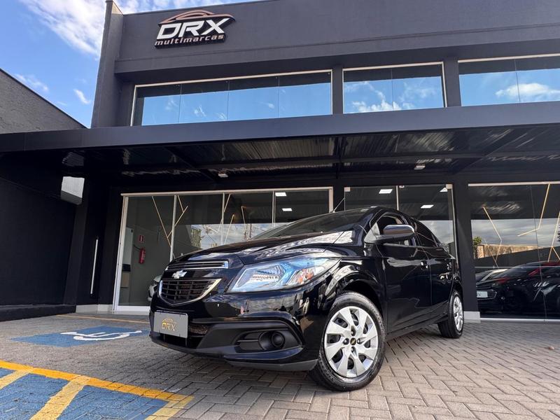 Chevrolet Onix 14mt LT - foto 2