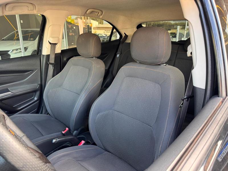 Chevrolet Onix 14mt LT - foto 11