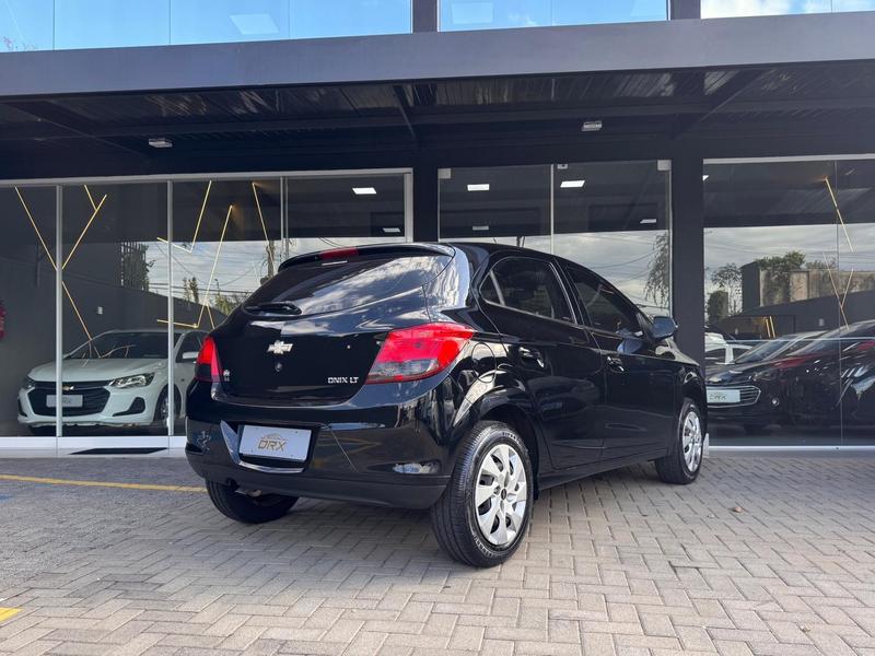 Chevrolet Onix 14mt LT - foto 4
