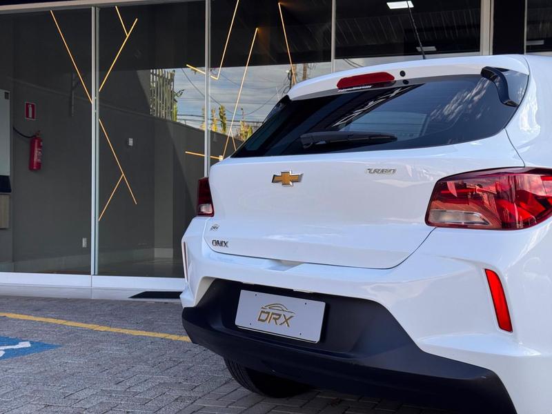 Chevrolet Onix 10tmt - foto 14
