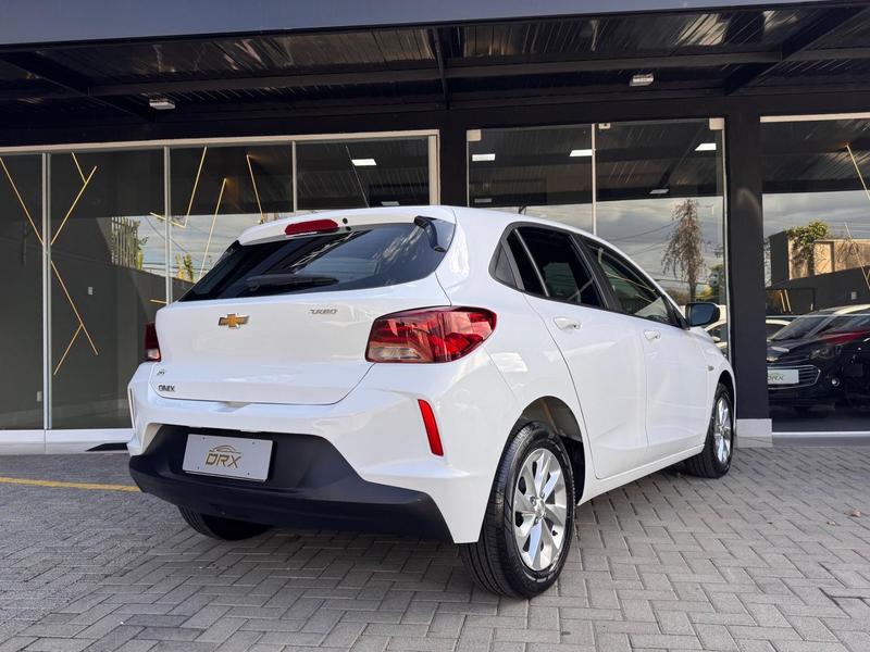 Chevrolet Onix 10tmt - foto 8