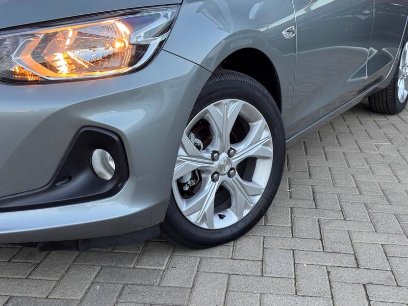 Chevrolet Onix Plus 10tat LTZ - foto 8