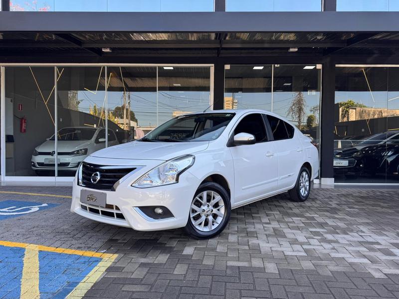 Nissan Versa 2020 à venda