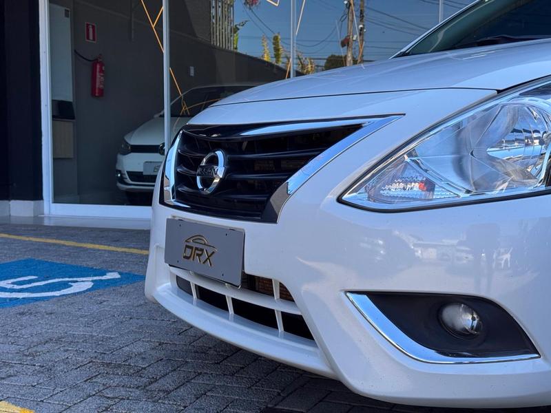 Nissan Versa 16sv CVT - foto 9