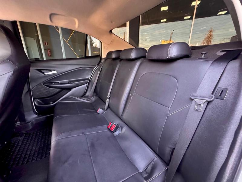 Chevrolet Onix Plus 10mt - foto 8