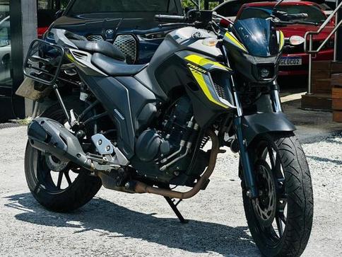 YAMAHA FZ25 FAZER