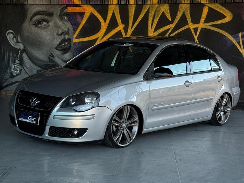 VOLKSWAGEN POLO SEDAN 1.6