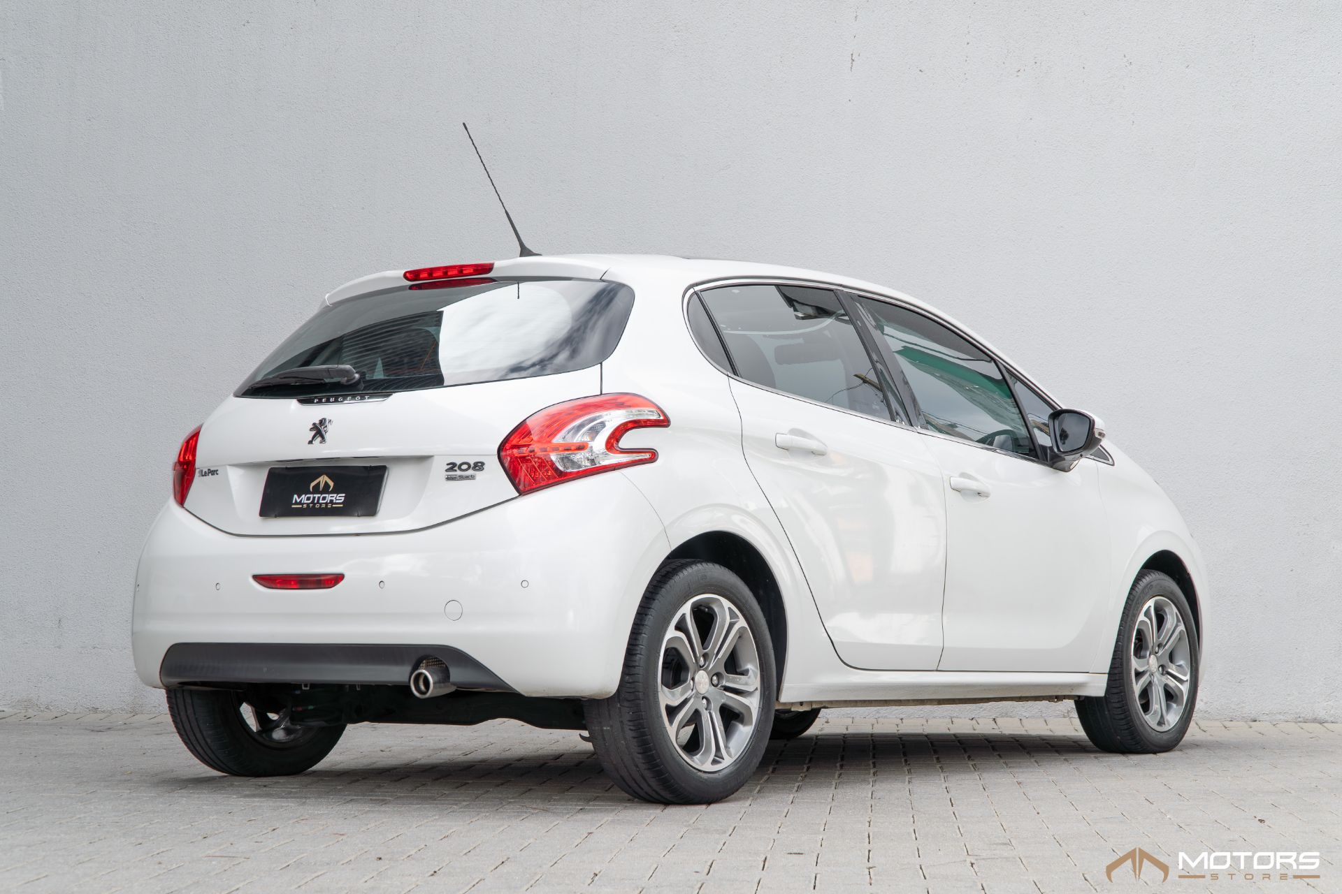 Peugeot 208 — foto 2