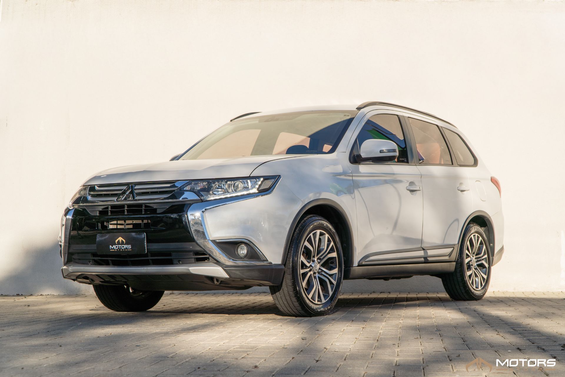 Mitsubishi Outlander 2.0 16v 160cv