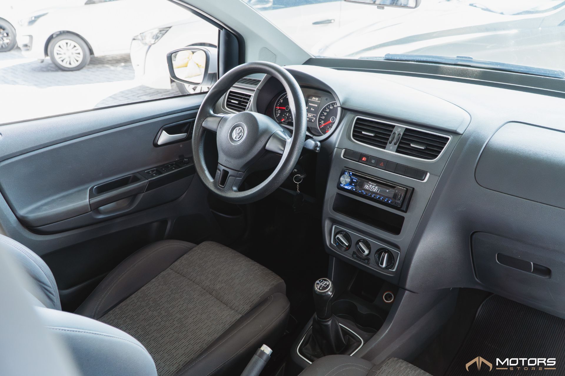 Volkswagen Spacefox 1.6 8V Trend TotalFlex 4P - Imagem 6