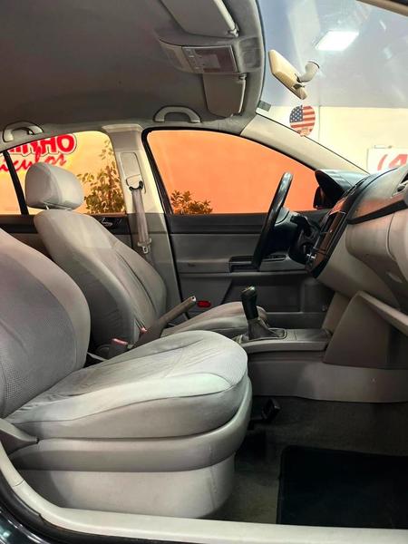 Volkswagen Polo 2.0 Mi 4P - foto 12