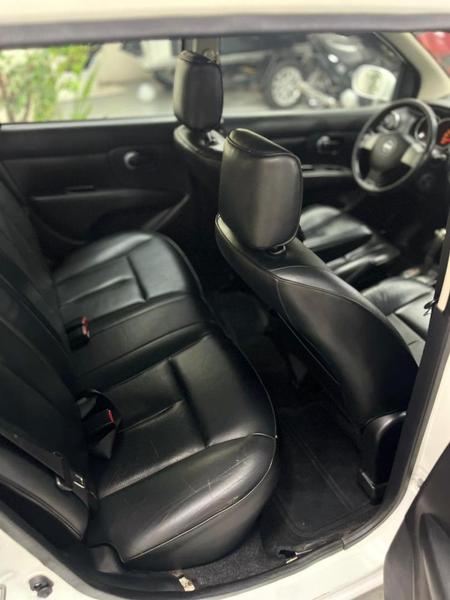 Nissan Livina 1.6 16V Flex Fuel 5P - foto 17