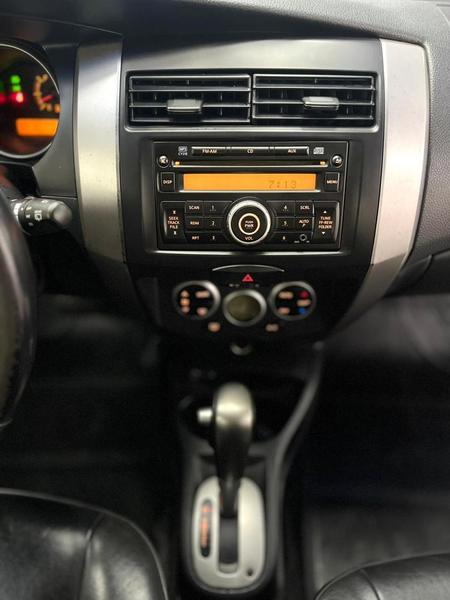 Nissan Livina 1.6 16V Flex Fuel 5P - foto 13