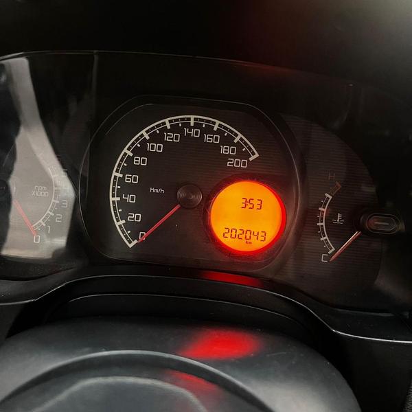Fiat Strada Adventure 1.8 1.8 Locker Flex Ce - foto 7