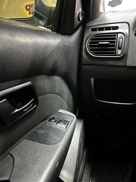 Fiat Strada Freedom Cc - foto 8