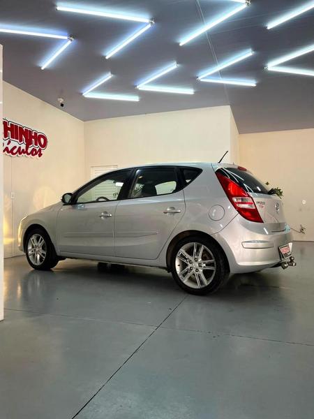 Hyundai i30 2.0 - foto 7