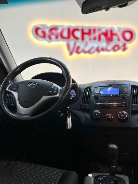 Hyundai i30 2.0 - foto 13