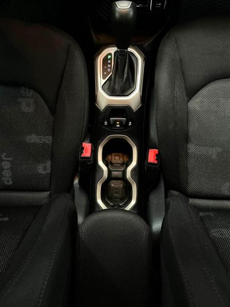Jeep Renegade Sport 1.8 4X2 Flex 16V Aut. - foto 16