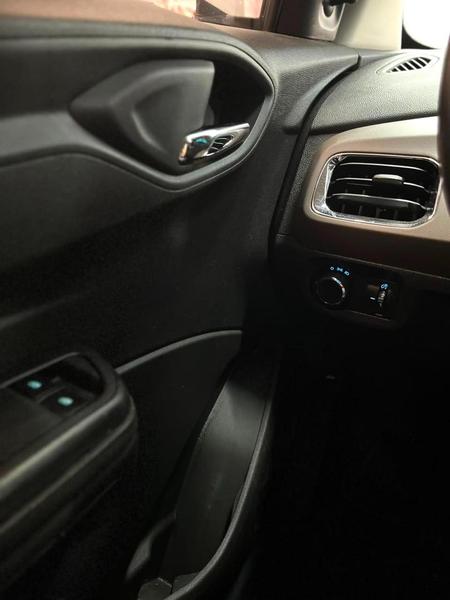 Chevrolet Prisma 14mt LT - foto 7