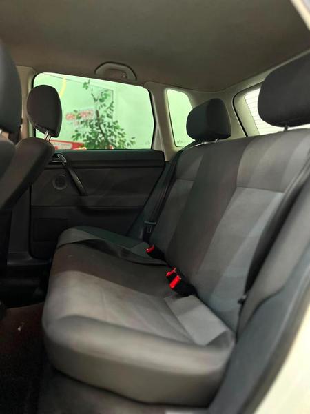 Volkswagen Polo 1.6 - foto 19