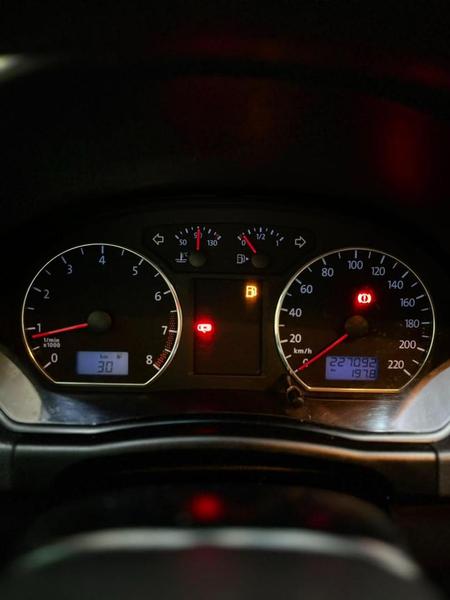 Volkswagen Polo 1.6 - foto 13