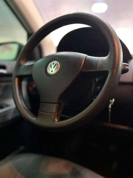Volkswagen Polo 1.6 - foto 12