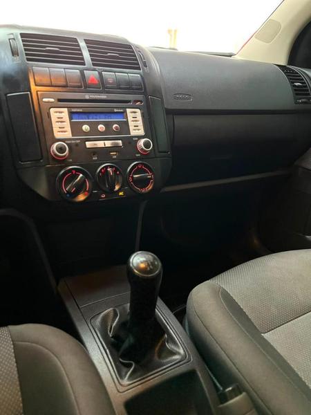 Volkswagen Polo 1.6 - foto 14