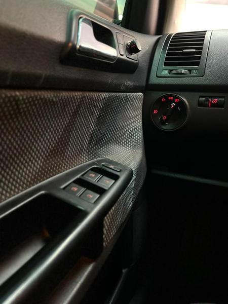 Volkswagen Polo 1.6 - foto 10