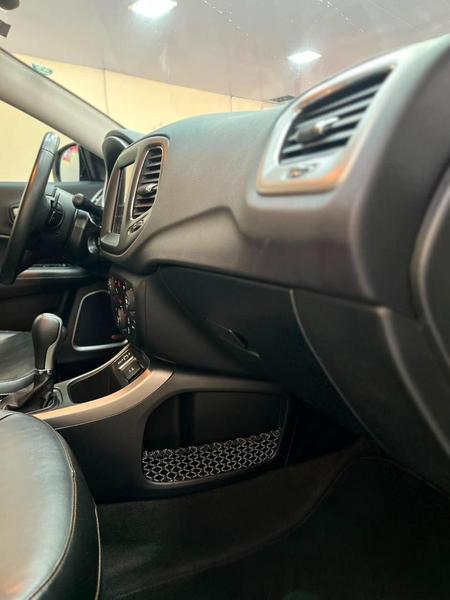 Jeep Compass Longitude 2.0 4X2 Flex 16V Aut. - foto 18