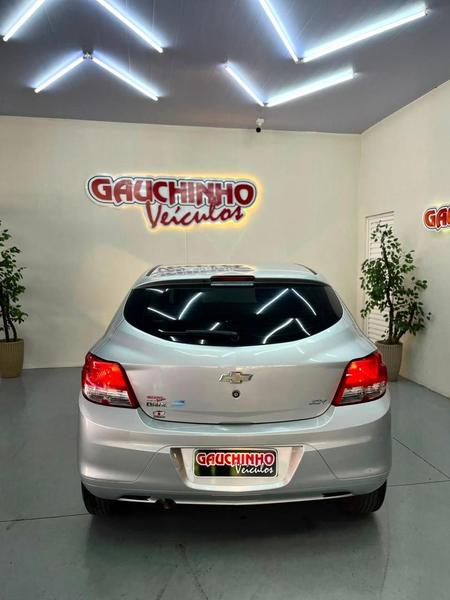 Chevrolet Onix 10mt Joye - foto 6