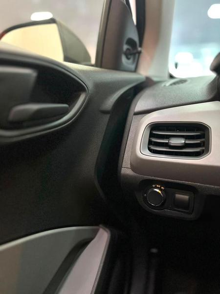 Chevrolet Onix 10mt Joye - foto 9
