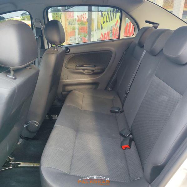 Volkswagen Voyage 1.6 MSI Flex 16V 4P Aut. - foto 13