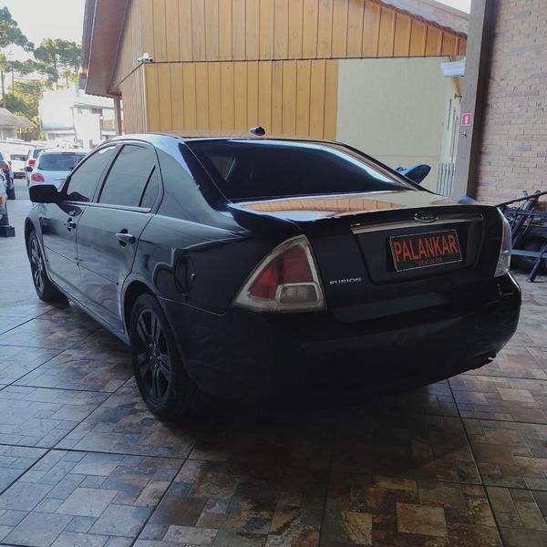 Ford Fusion - foto 4