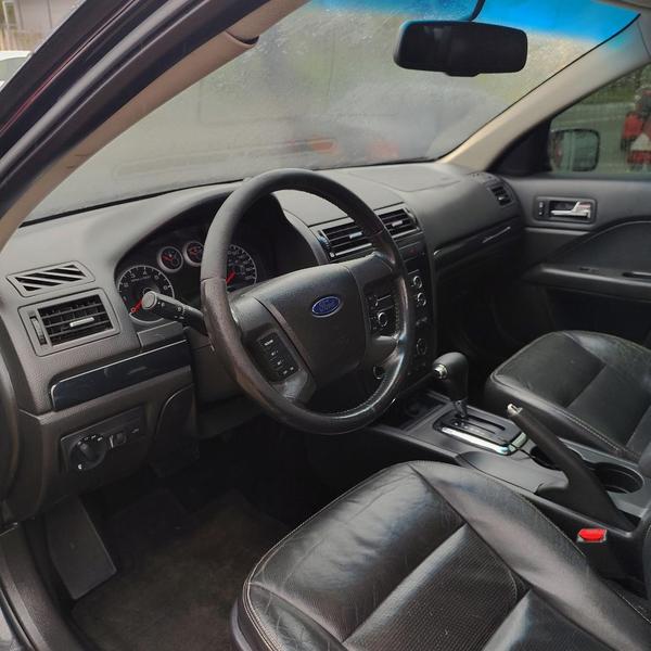 Ford Fusion - foto 7