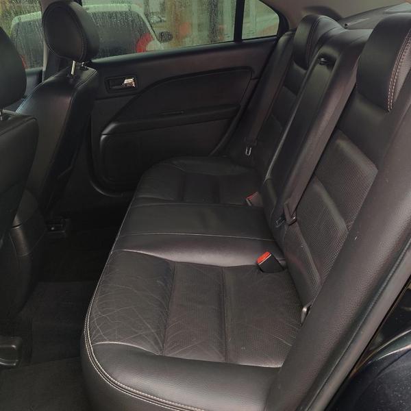 Ford Fusion - foto 14