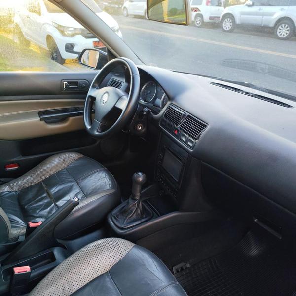 Volkswagen Golf 1.6 Sportline - foto 8