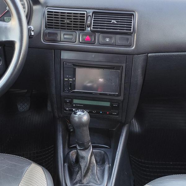 Volkswagen Golf 1.6 Sportline - foto 11