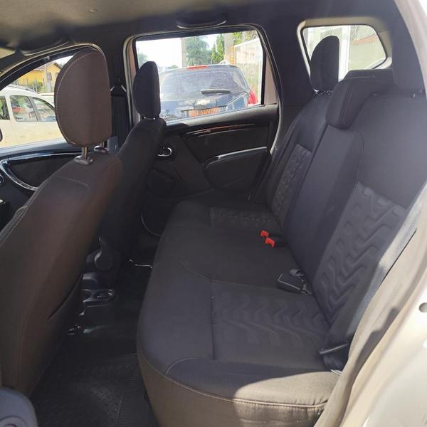 Renault Duster 1.6 D 4X2 - foto 12